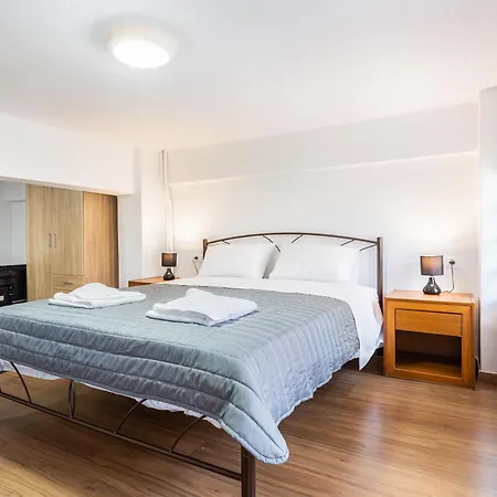 Neva's Apartment's In Center Chania 1 2 *