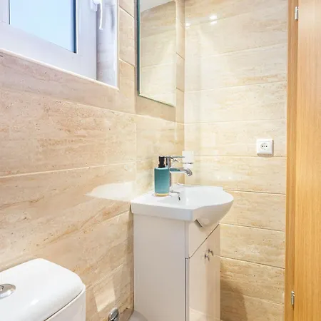 Neva's Apartment's In Center Chania 1 2